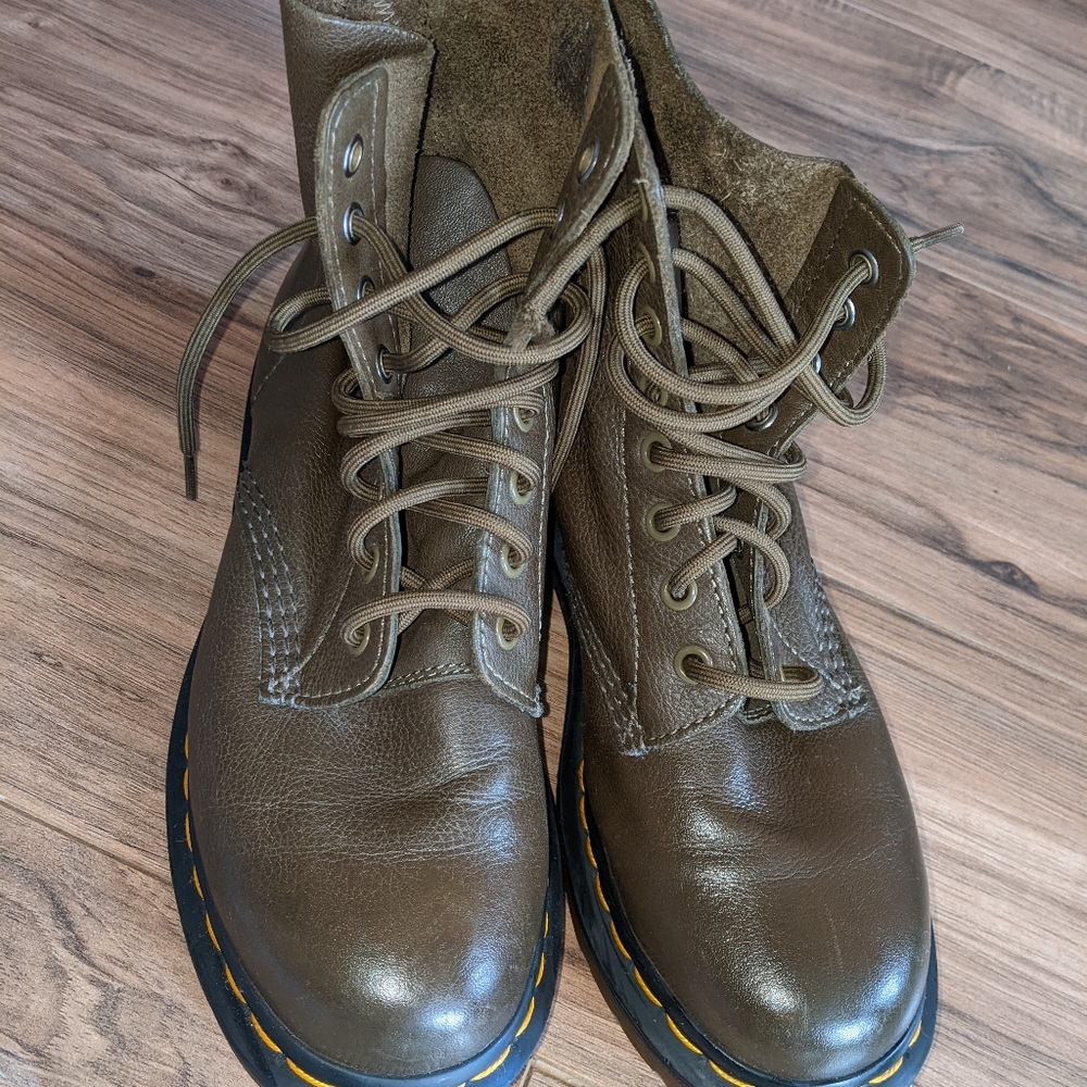 Dr. Martens 1460 Pascal Carrara Olive boots 38/7